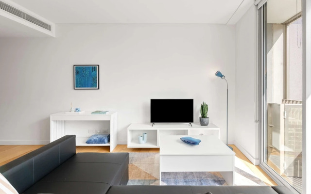 Central Art-deco 1bed With Balcony Aircon