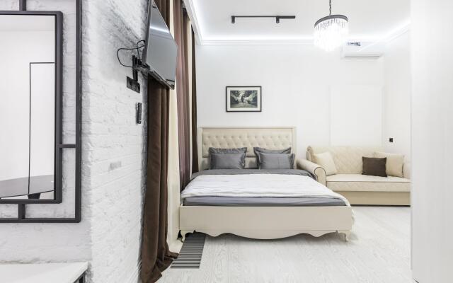 DeRent Aparts (ДеРент Апартс) на набережной канала Грибоедова 42