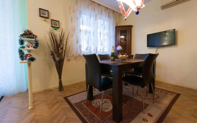 Sea Garden Plaza Apartment