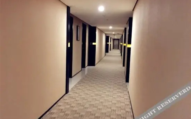Chonpines Hotel