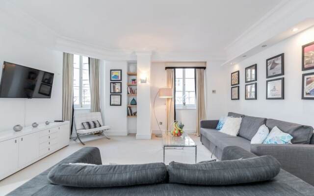 Outstanding Trafalgar Penthouse, sleeps 8