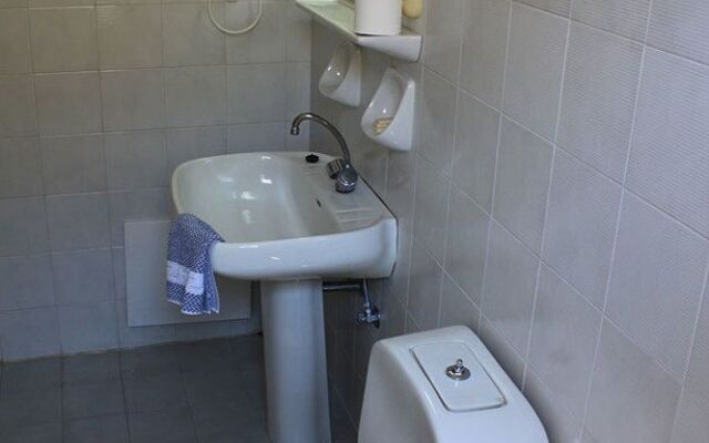 Calypso Hotel Apartments