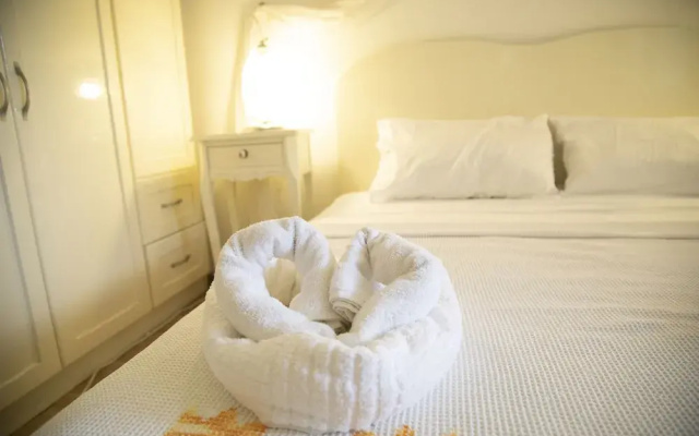 Zeren Alaçatı Butik Otel