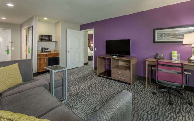La Quinta Inn & Suites by Wyndham Visalia/Sequoia Gateway