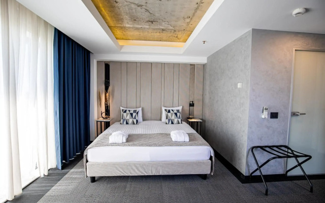 Union Plaza Hotel
