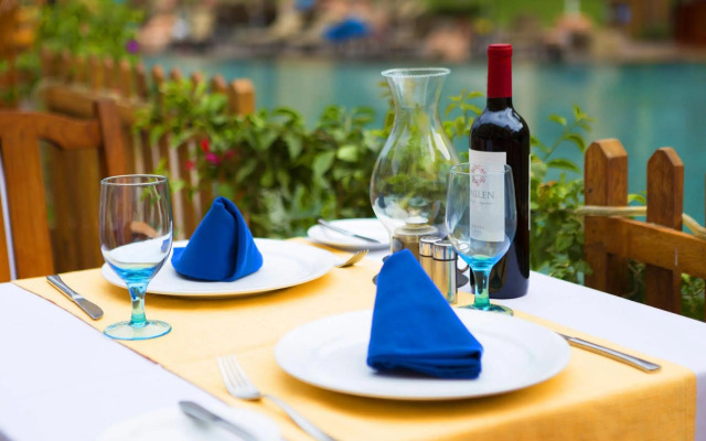 Villa del Arco Residences