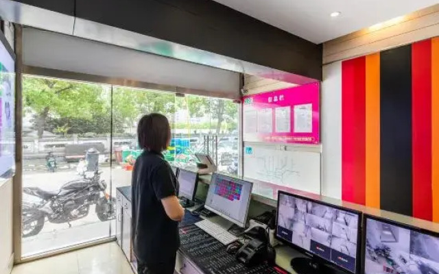 100 Inn (Kangqiao)