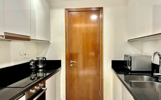 Stunning 1bedroom With Balcony in Al Habtoor City