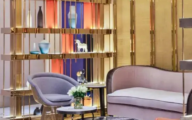 Orange Hotel (Lanzhou West Railway Station Zhongtianjian Plaza)