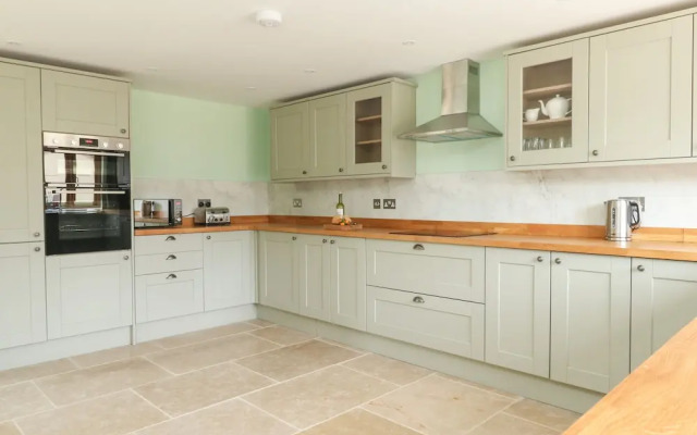 The Granary, Burton Bradstock