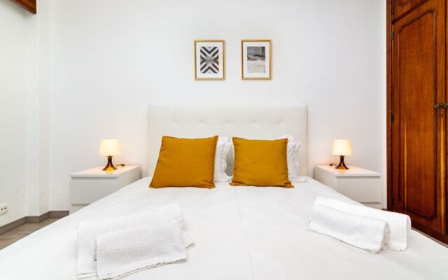 Estefânia Deluxe Apartment