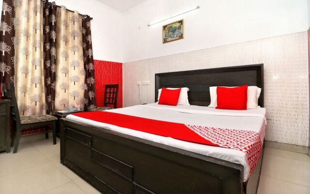 OYO 18943 Hotel Punjab Residency