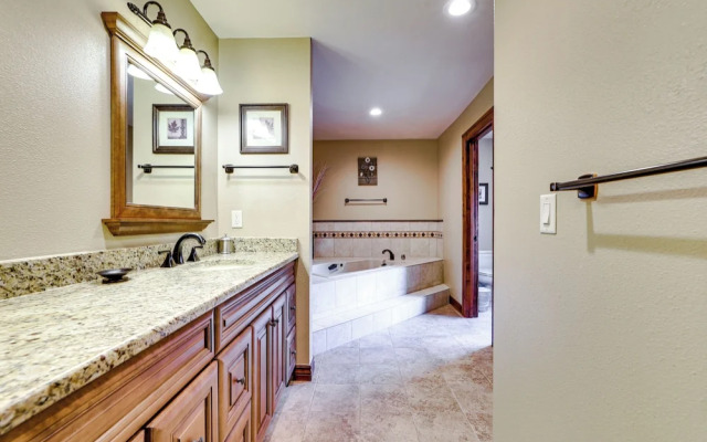 Private Sauna & Mtn Views: Keystone Townhome!