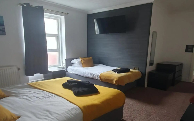 South Beach Kings Promenade Hotel