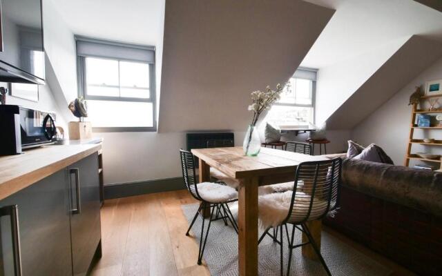 Padstow Escapes - Teyr Luxury Penthouse Apartment