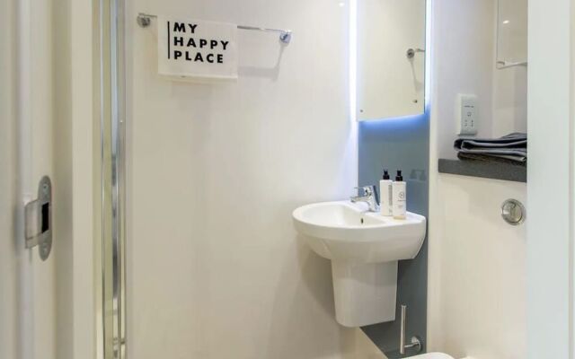 Ensuite Rooms STUDENTS Only - CANTERBURY - Campus Accommodation