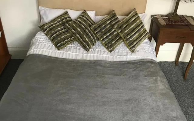Inviting 2-bed Apartment in Newcastle Upon Tyne