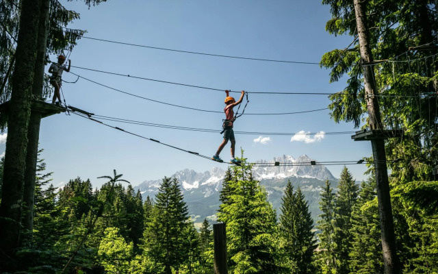 Classic Rooms by Crystal