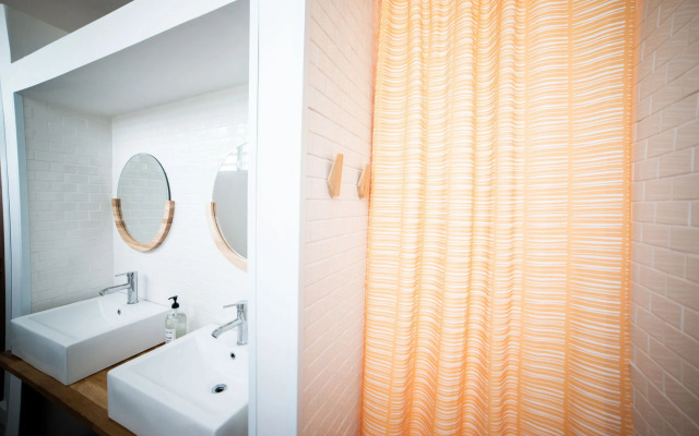 Santurcia Hostel & Bar