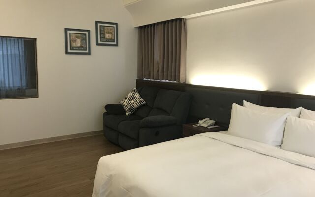 ML Hotel