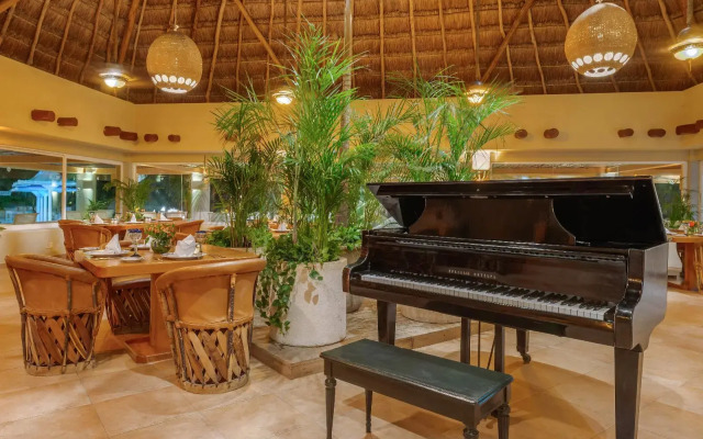 PA Beach Club & Hotel