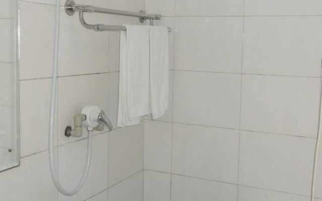 Qingdao Peninsula Four Seasons Business Hotel