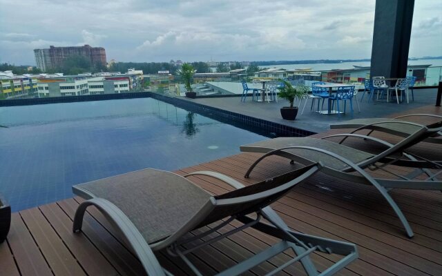 D'Wharf Hotel & Serviced Residence