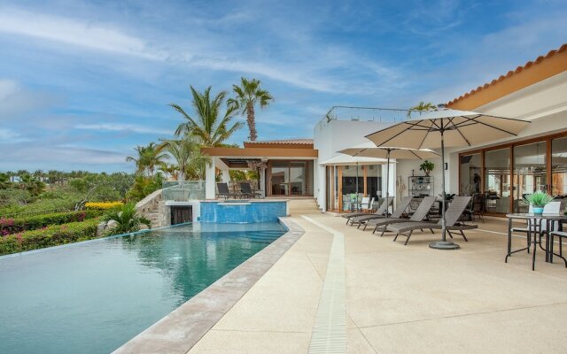 Gorgeous estate in Puerto Los Cabos golf and beach community