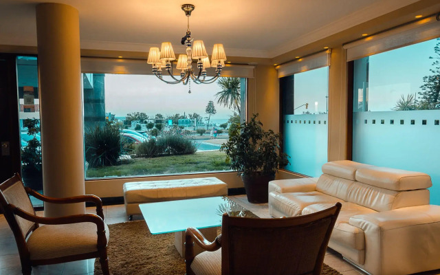 Sunset Beach Hotel