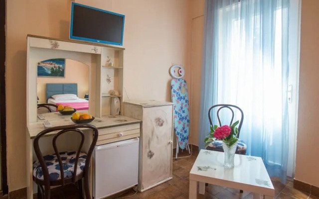 Boskovic Twin Room Grounfloor No. 3