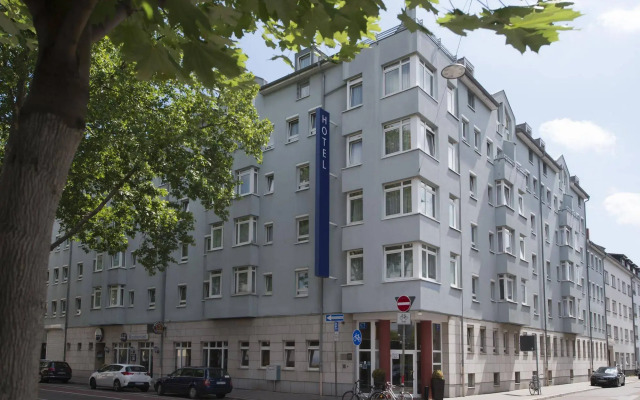 B&B HOTEL Mannheim-City