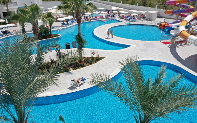 Calido Maris Hotel