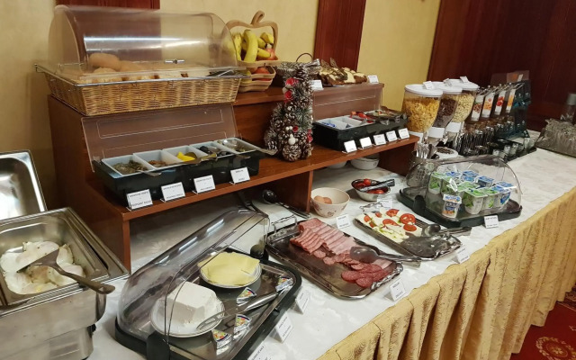 Hotel Golden House