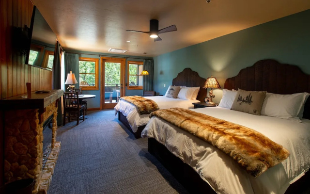 Mount Lemmon Lodge