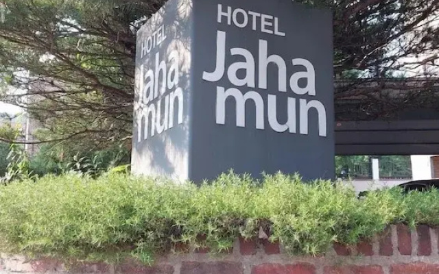 Jahamun Hotel