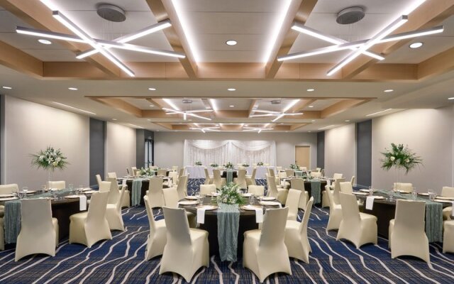 Delta Hotels by Marriott Minneapolis Northeast