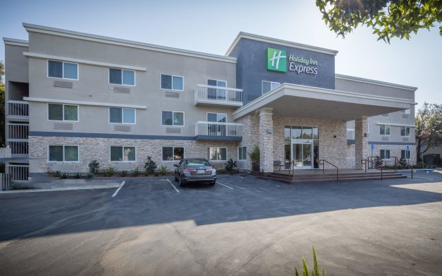 Holiday Inn Express Sunnyvale - Silicon Valley, an IHG Hotel