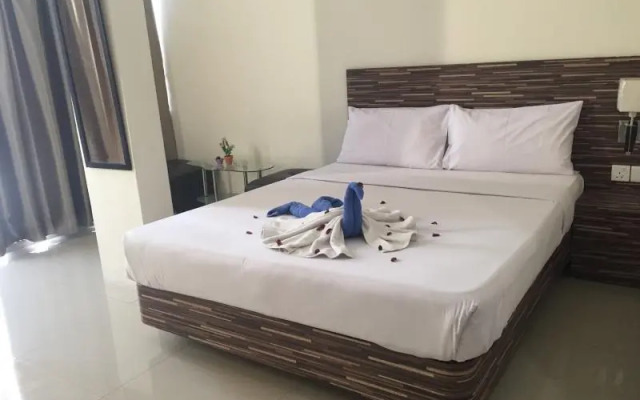 72 Hotel