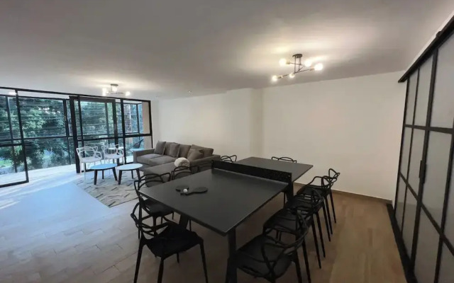 Posh Polanco Apts with Tv and Desk