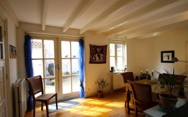 Where Els Canal House