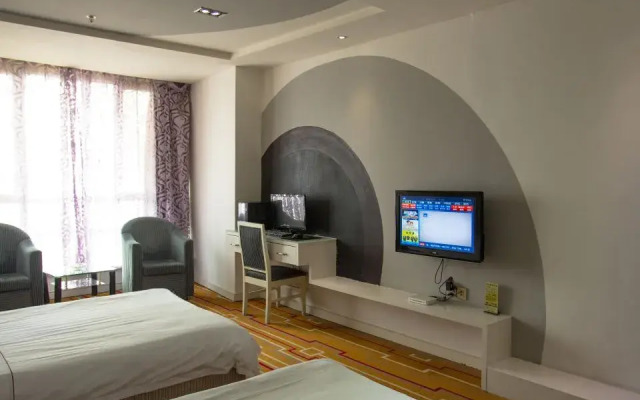 Jialun Gainian Hotel
