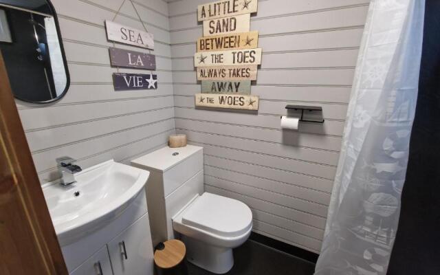 Stunning 1-bed Shepherd hut