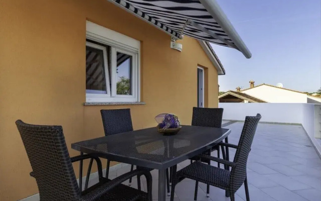Comfort apartments with pool in Medulin