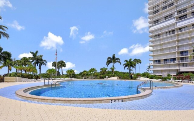 South Seas Tower 4-1204