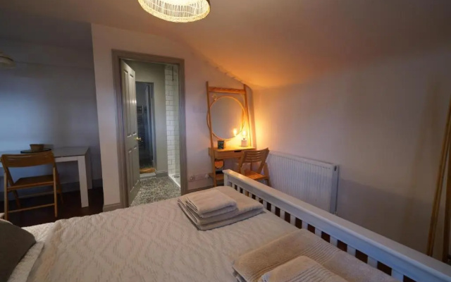 Stunning Coach House Apartment in Walmer Deal