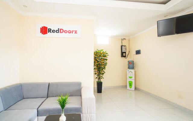 RedDoorz Syariah near Exit Toll Ciawi