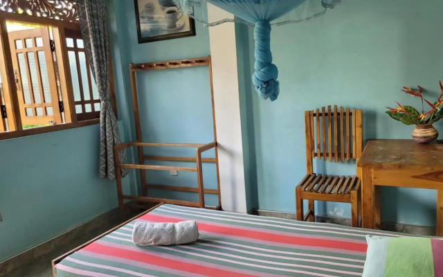 Thomasha Holiday Inn