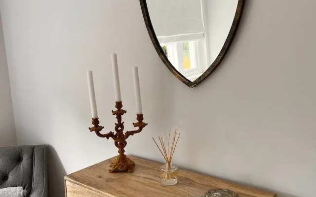 Charming 2-bed Apartment in Sandwich in Kent