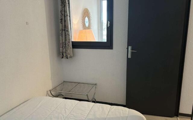 Appartement Le Grau-du-Roi, 2 pièces, 4 personnes - FR-1-250-3