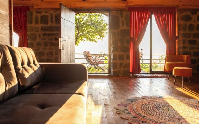 Şahmaran Bungalov